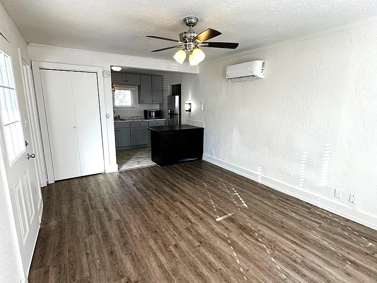 1521 Blaine St #3 — Photo 7