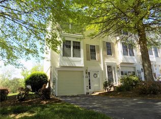 153 Westbrooke Ln, Coraopolis, PA 15108