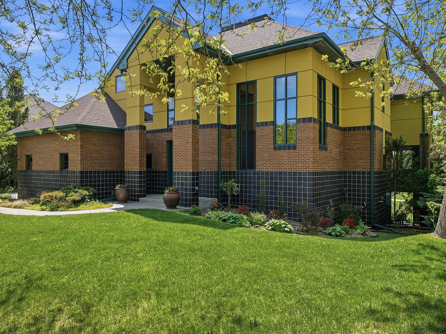 2101 Wilderness Ridge Dr