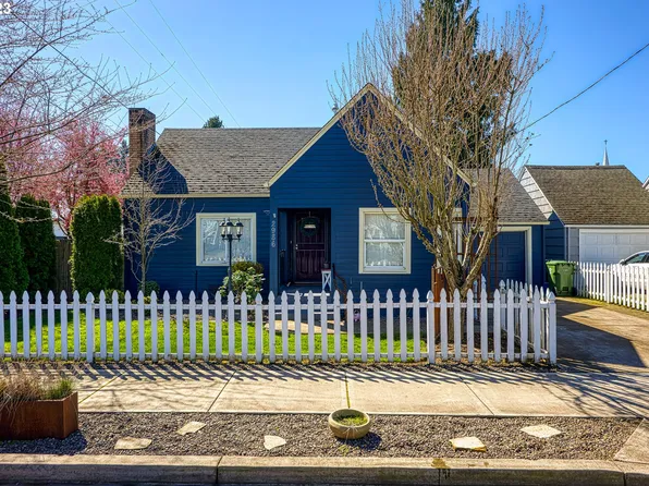 2986 G St, Hubbard, OR 97032