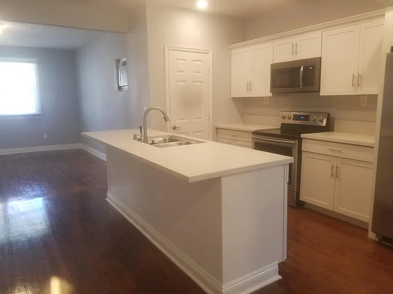 546 Broad St #2 — Photo 8