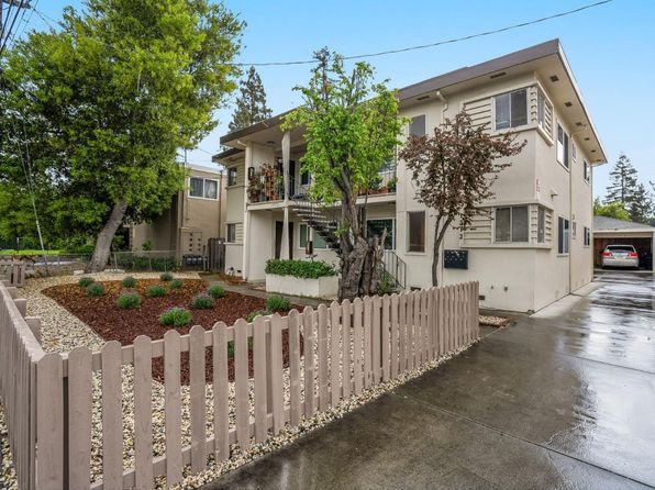 1572 Regent St, Redwood City, CA 94061