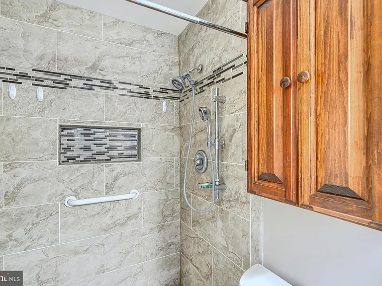 280 Mackintosh Dr — Photo 22