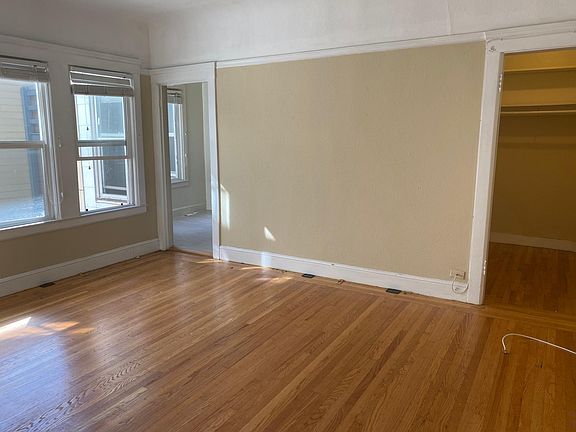 3rd image of 3565 Fillmore St APT 204