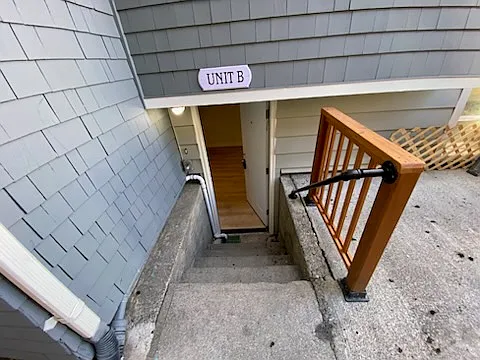 4724 7th Ave NE — Photo 30