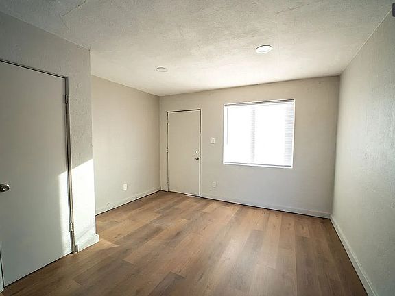 4th image of 1022 S Montezuma Ave APT 2