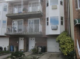 5944 Gates Ave, Ridgewood, NY 11385