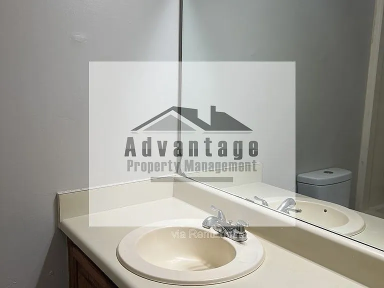 980 Ohara Dr — Photo 10