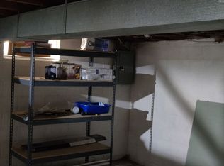 814 W Hemphill Rd, Flint, MI 48507