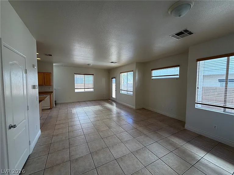 3762 Corpolo Ave — Photo 2