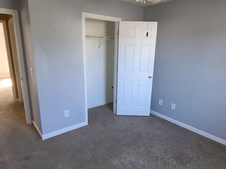 30 Princeton Ct — Photo 12