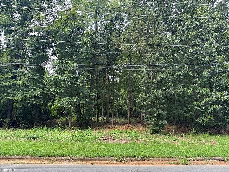 2nd image of 321 Byerly Rd