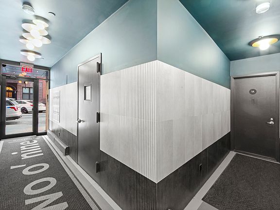 5th image of 209 W 20th St APT 4B
