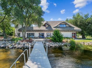 2870 Evergreen Ln N, Plymouth, MN 55441