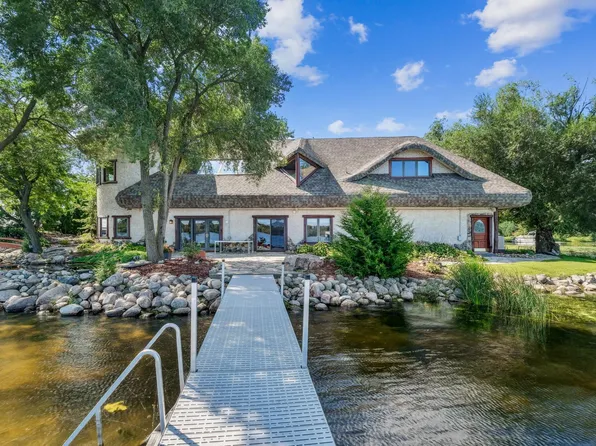 2870 Evergreen Ln N, Plymouth, MN 55441