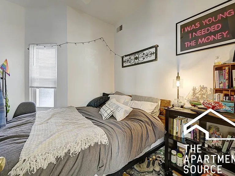 2732 W Chicago Ave #2F — Photo 6