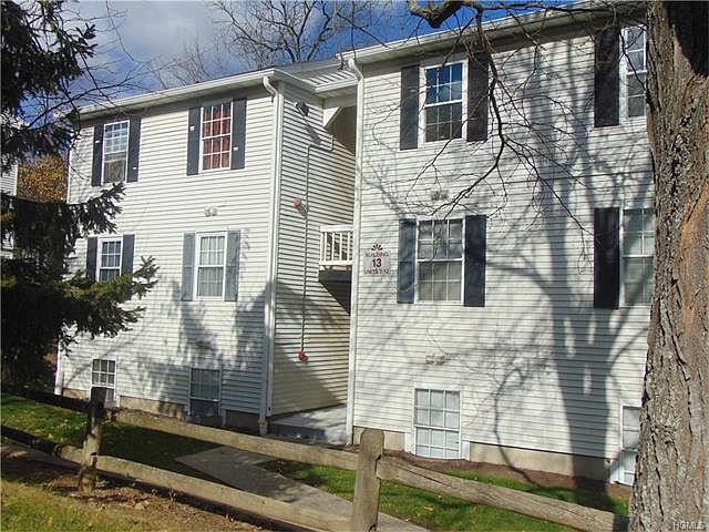 1st image of 13 Lexington Hl Unit 11
