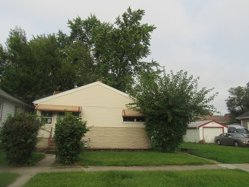 1st image of 436 23rd Ave