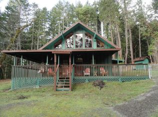 744 Placer Rd, Wolf Creek, OR 97497
