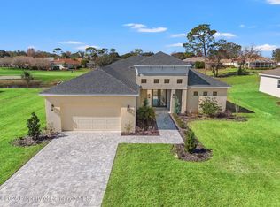 8977 Players Dr, Weeki Wachee, FL 34613