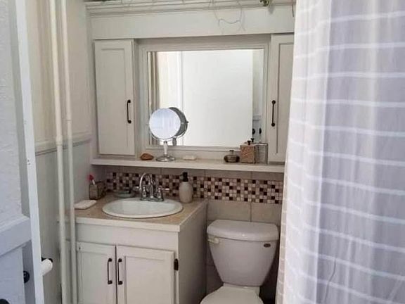 3rd image of 3208 Logan Ave N Unit 1