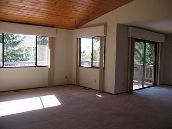 4th image of 17909 Huckleberry Dr