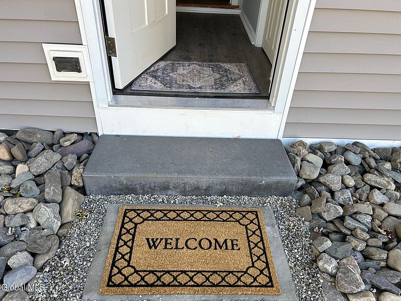2nd image of 6 Davis Drive