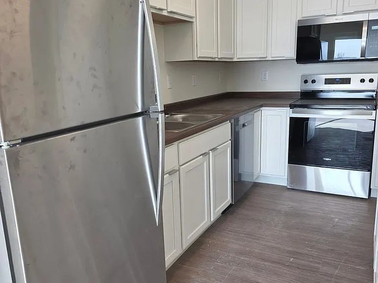 Rail10 Lofts — Photo 35