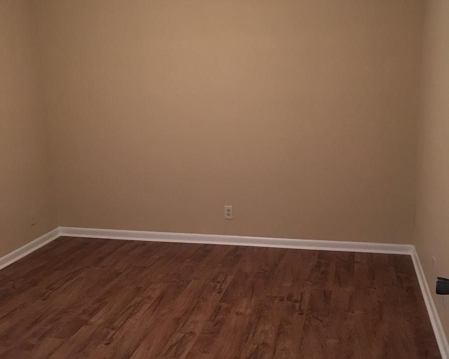 1st image of 725 Hawn Cir