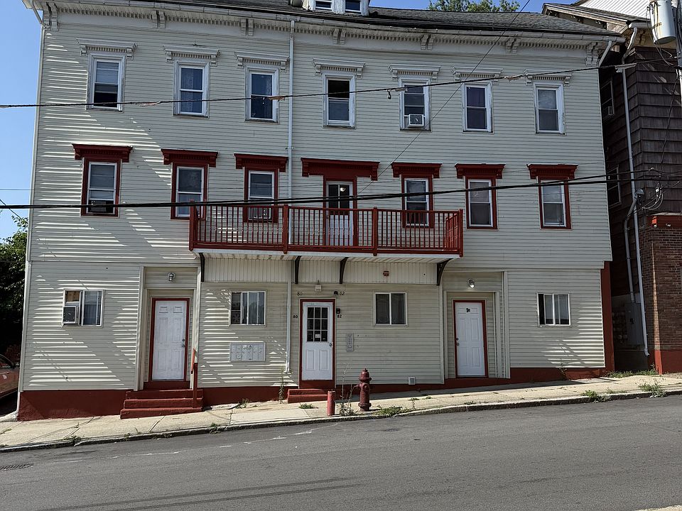 2nd image of 80 Blackstone St