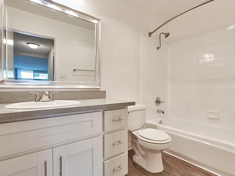 Ariel Court Apts — Photo 12