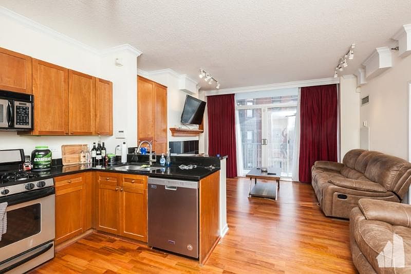 1st image of 1546 N Orleans St APT 408