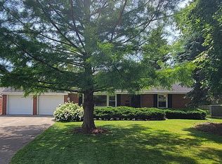 308 Grant Rd, Bloomington, IL 61701