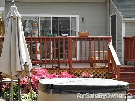 Rear Deck and storage shed attached