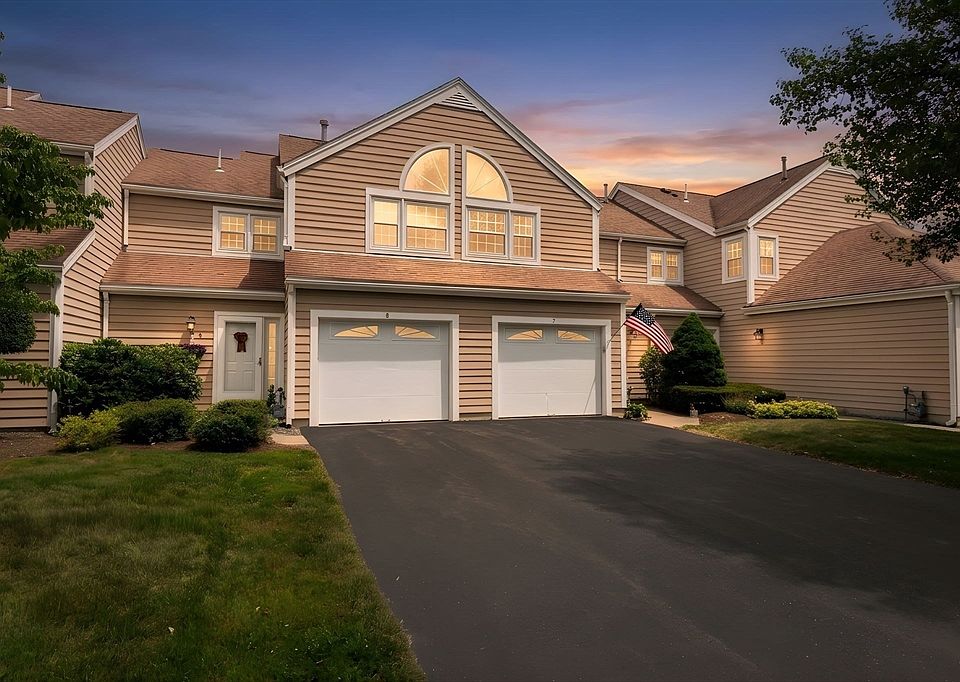 1st image of 8 Teal Cir