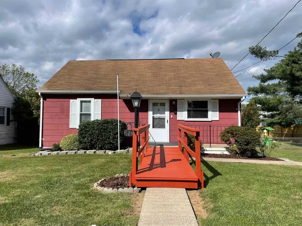 529 N Augusta Ave, Waynesboro, VA 22980