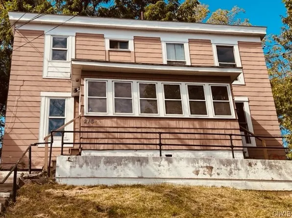 216 Lamont Ave, Syracuse, NY 13209