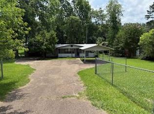 1090 S Lake Claiborne Rd, Port Gibson, MS 39150