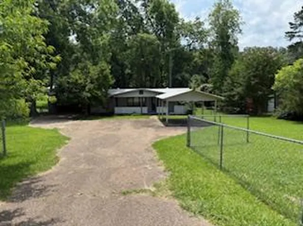 1090 S Lake Claiborne Rd, Port Gibson, MS 39150