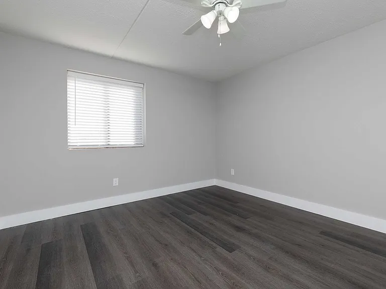 Parker Avenue Apartments — Photo 5