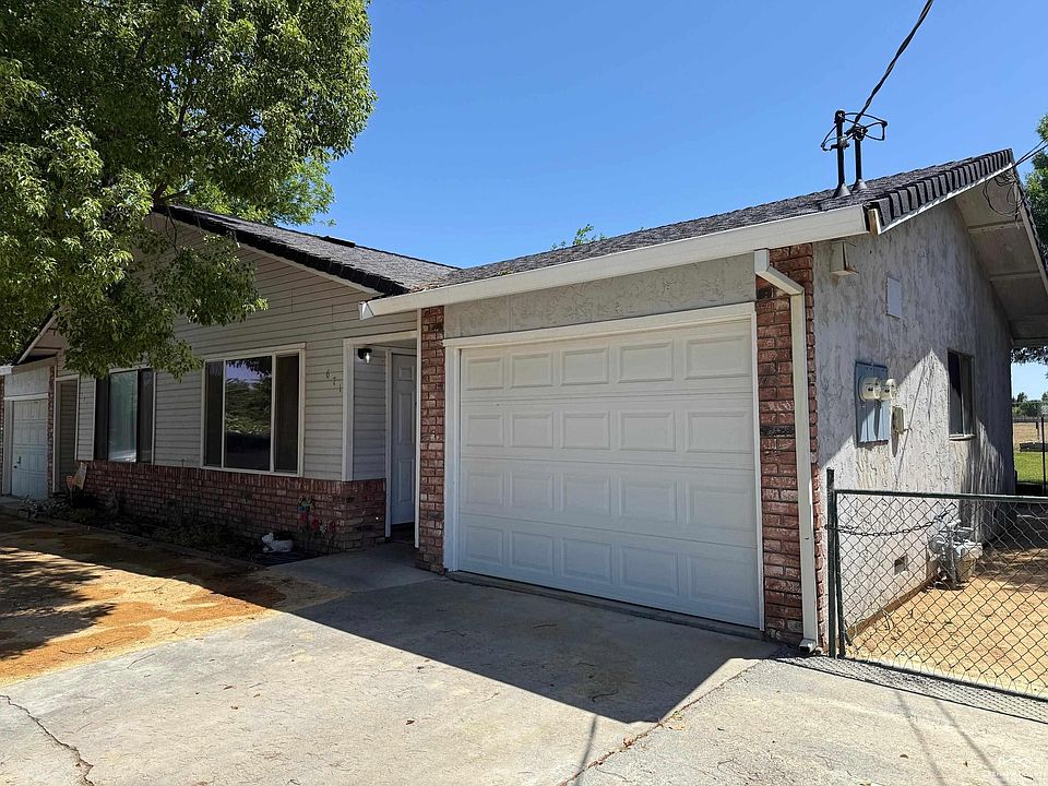 2nd image of 661 Marguerite Ave #671