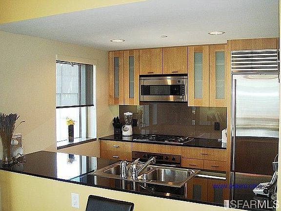 2nd image of 333 1st St Unit 905