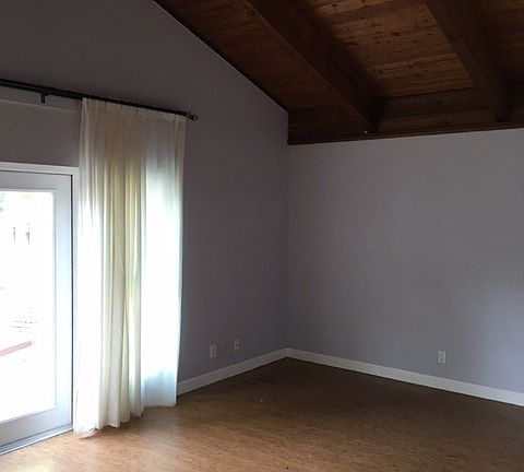 2nd image of 410 SE 13th St APT 1