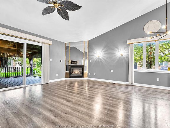 4th image of 11568 Aldridge St