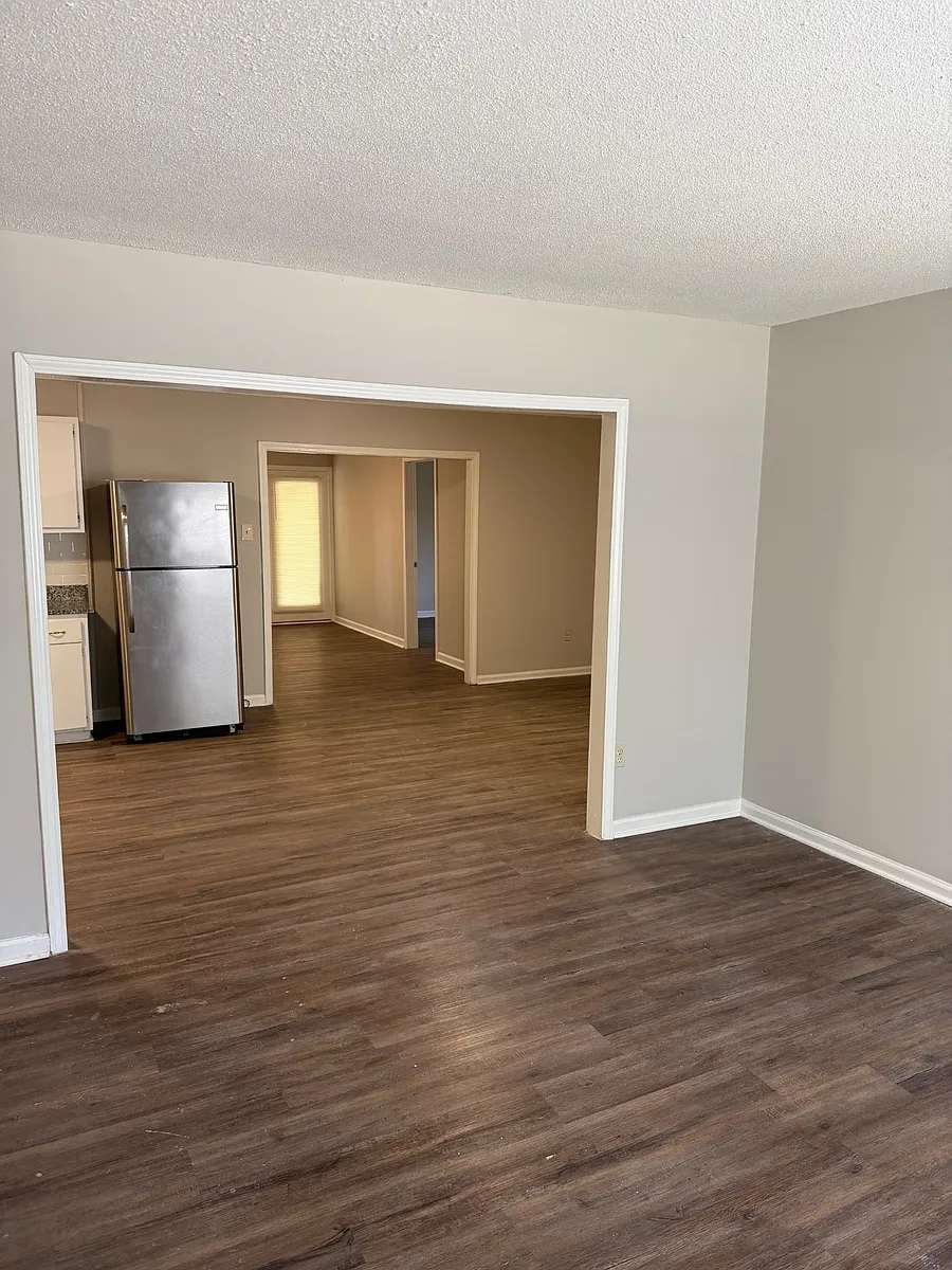 Building Photo - 505 S Main Ext