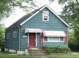 242 N Wolf Rd, Wheeling, IL 60090