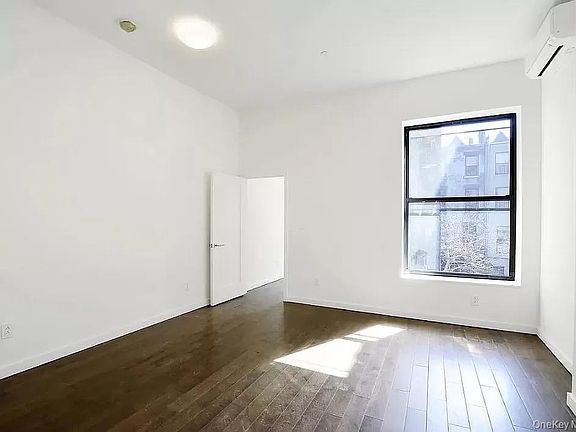 3rd image of 286 W 137th Street