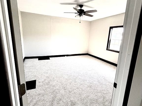 4th image of 311 W Nevada St