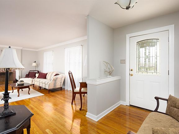 5th image of 500 Grantchester St