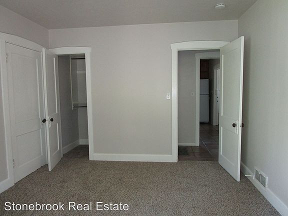 3rd image of 5012 S Cottonwood Ln #A